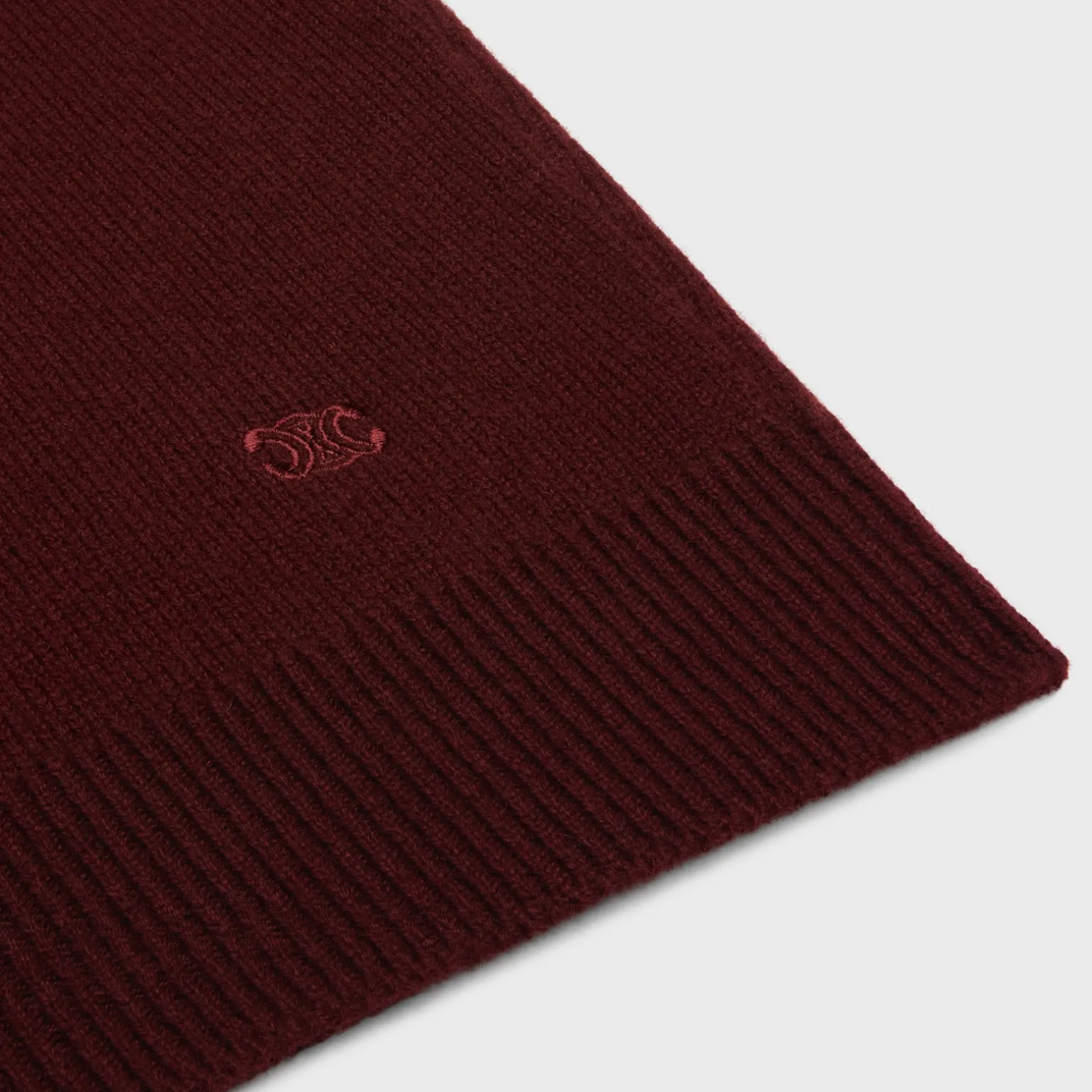 crew neck sweater in scottish cashmere