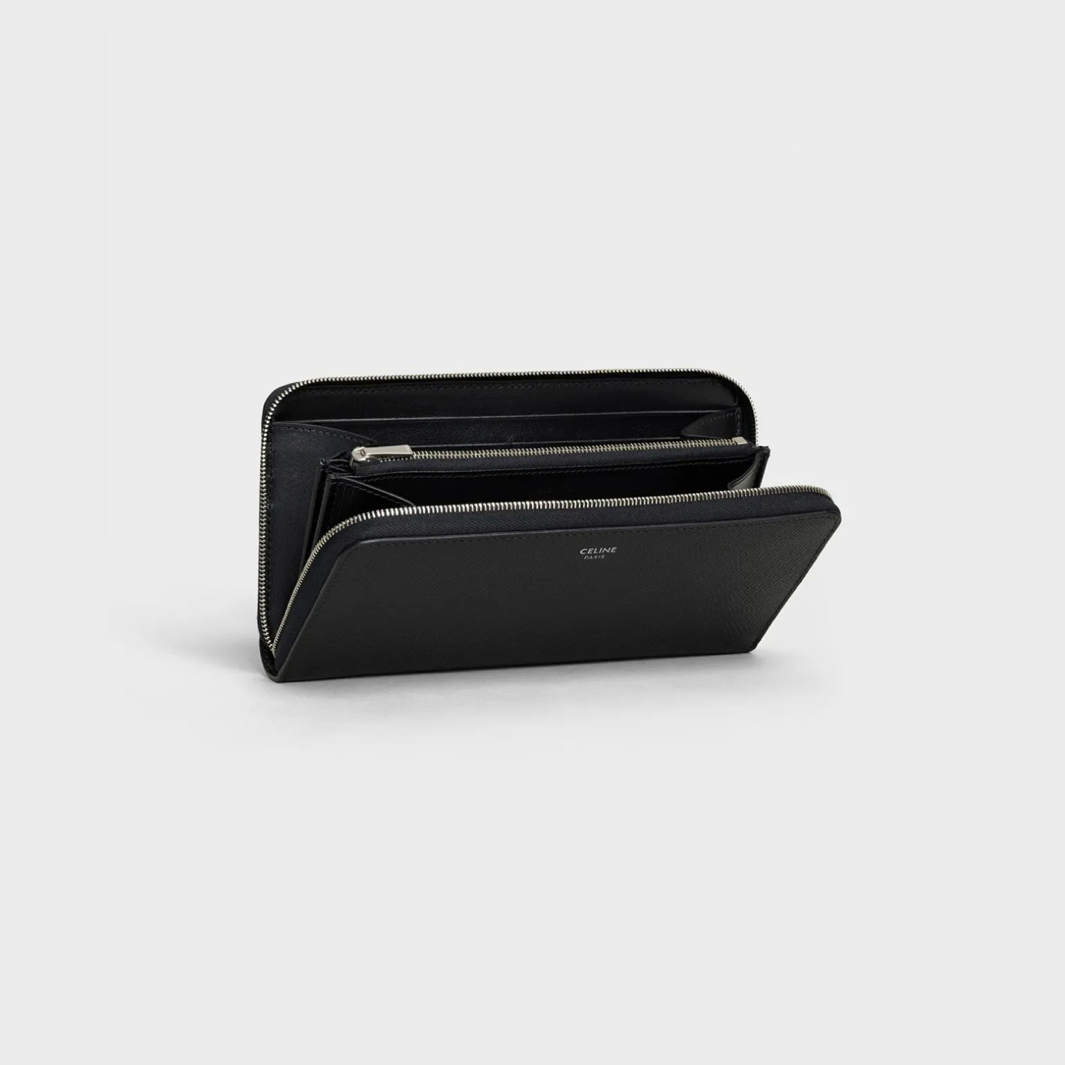 Large zipped wallet in Grained calfskin