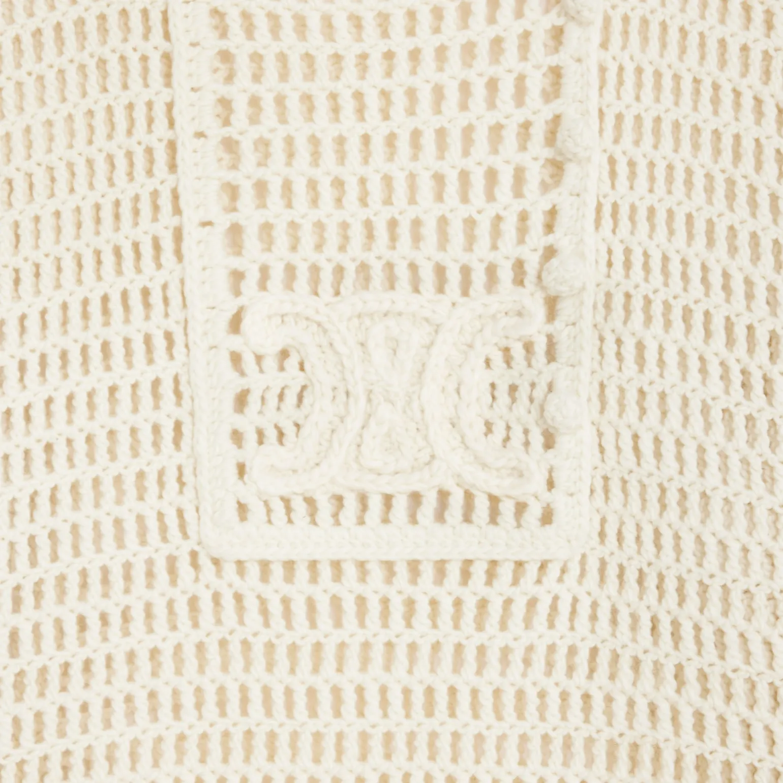 triomphe baja in crocheted wool