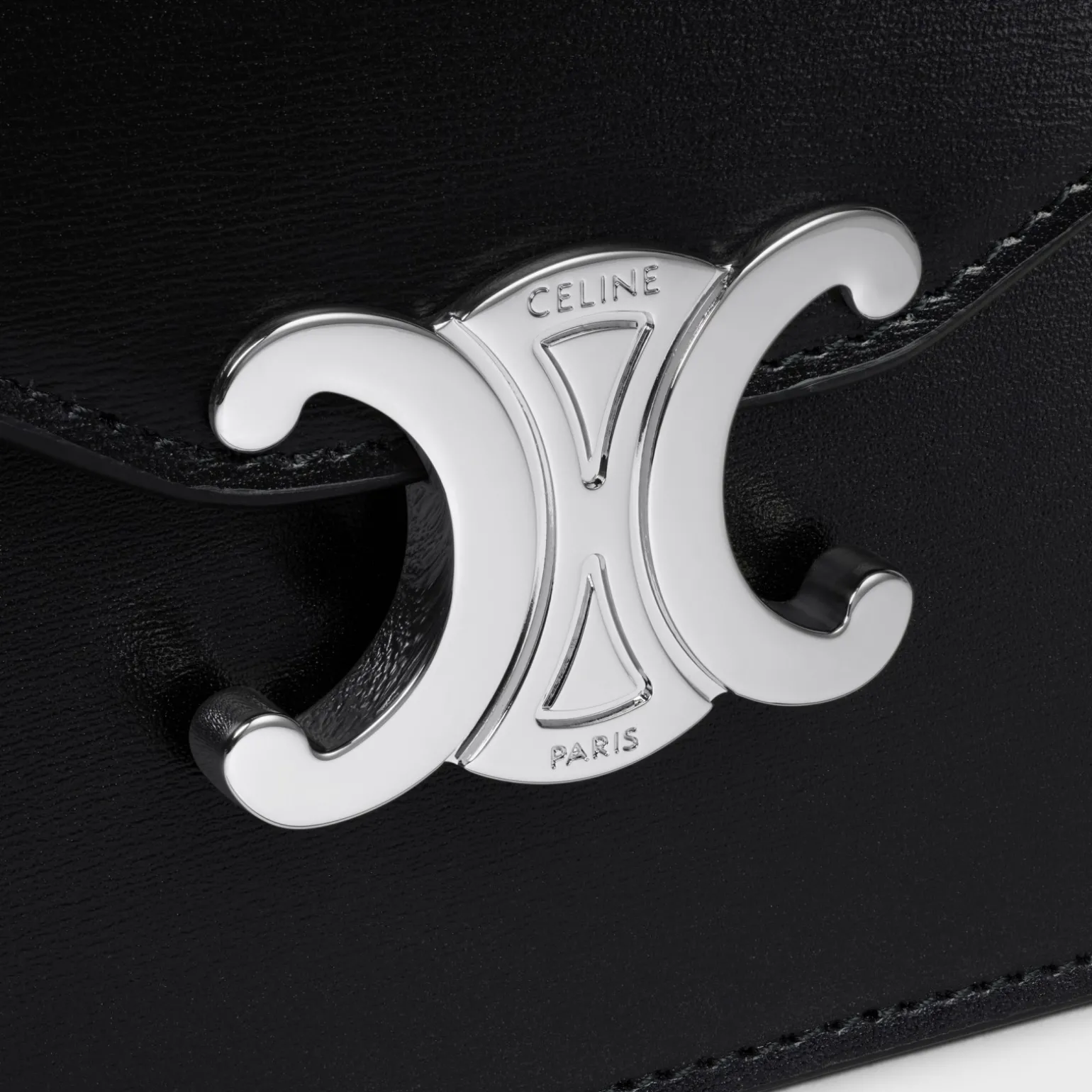 WALLET ON CHAIN MARGO in Shiny calfskin
